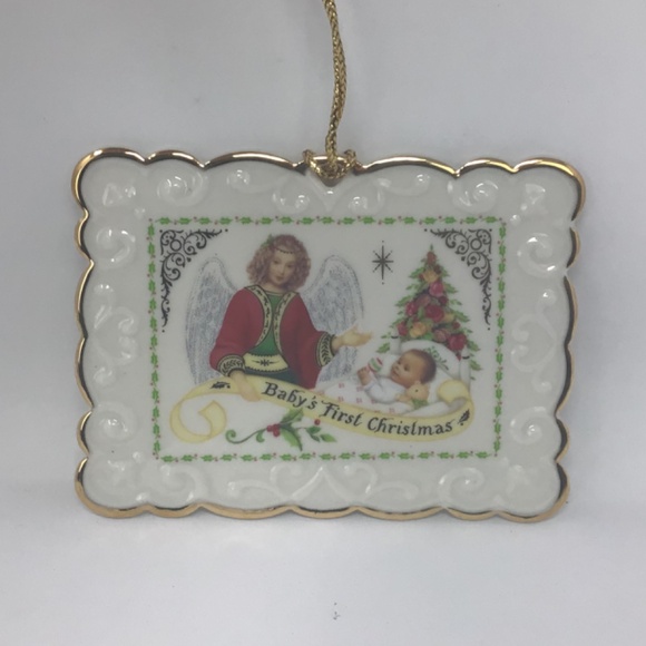 Royal Albert Old Country Roses Postcard Ornament Baby’s 1st  Christmas 2001 - Picture 9 of 11